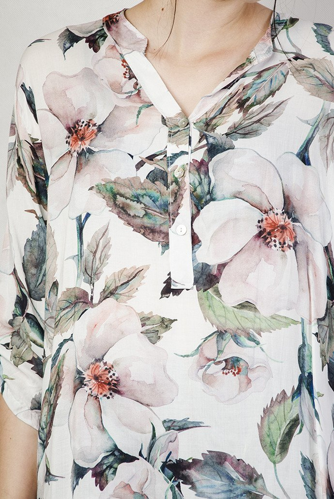 Koszula w kwiatowy wzór, z guzikami