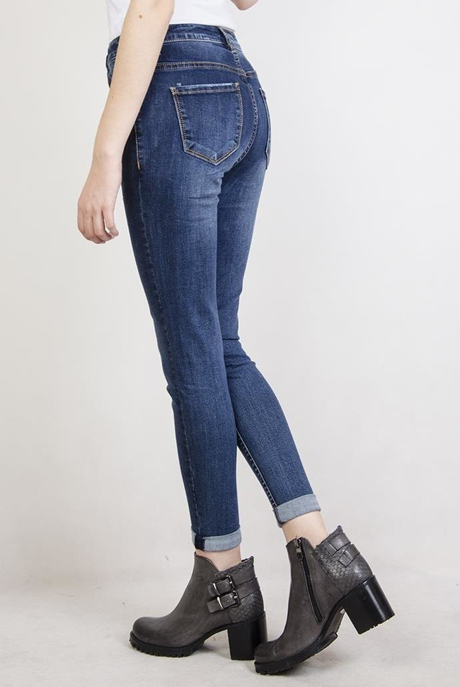 Jeansowe spodnie przylegające