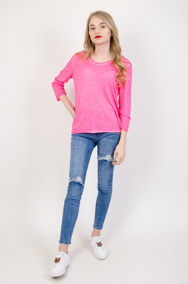 Różowa neonowa bluzka wyszywana srebrną nicią