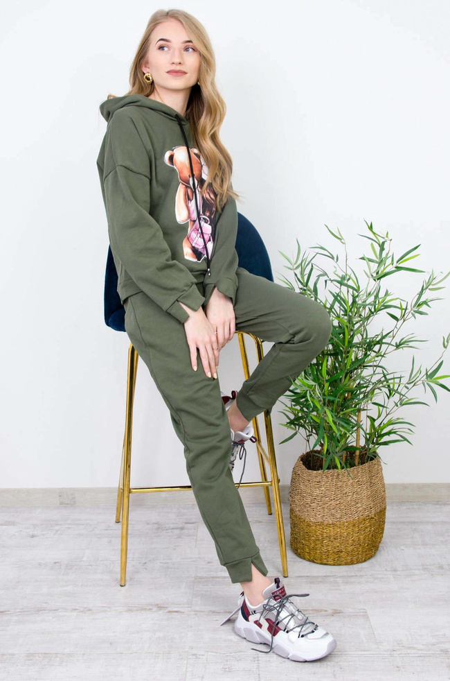 ZIELONY KOMPLET DRESOWY BLUZA + SPODNIE O LUŹNYM KROJU 