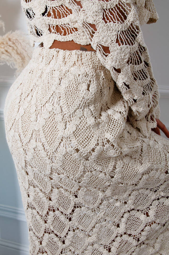 AŻUROWA SPÓDNICA MIDI- BEŻOWA