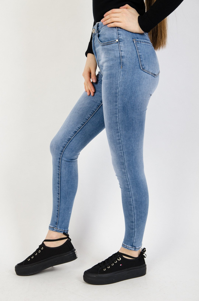 Jasne spodnie jeansowe,delikatnie cieniowane