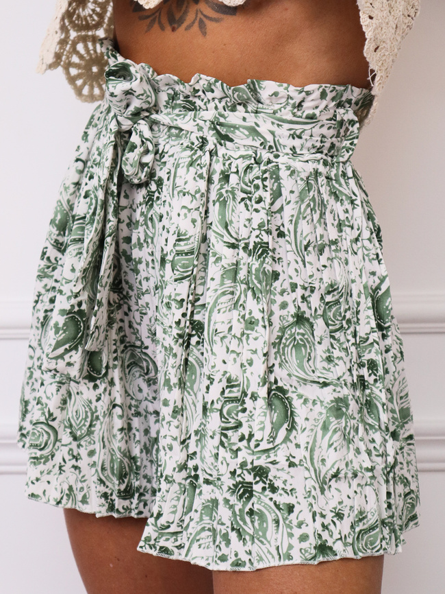 SZORTY PLISOWANE WZORZYSTE Z WIĄZANIEM W PASIE- ZIELONE