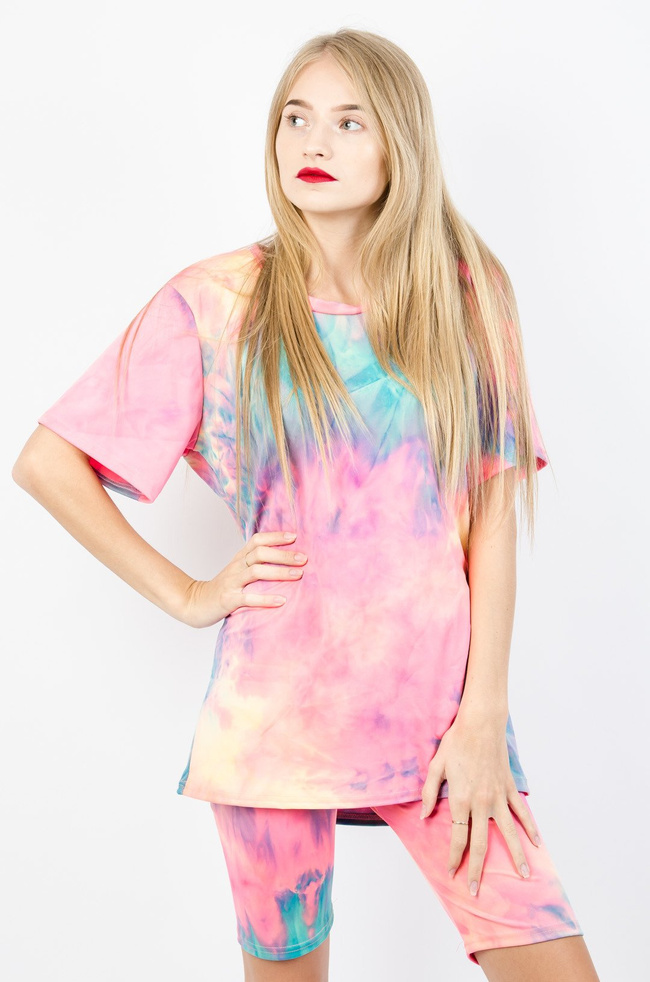 RÓŻOWY KOMPLET T-SHIRT + KOLARKI Z EFEKTEM TIE DYE