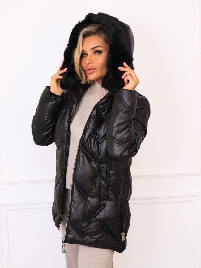 KURTKA ASYMETRYCZNA PIKOWANA Z FUTERKIEM- CZARNA