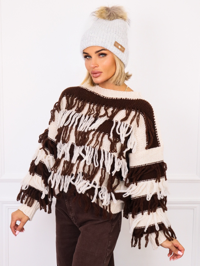 ZIMOWA CZAPKA Z POMPONEM I OZDOBNĄ NASZYWKĄ- SZARA