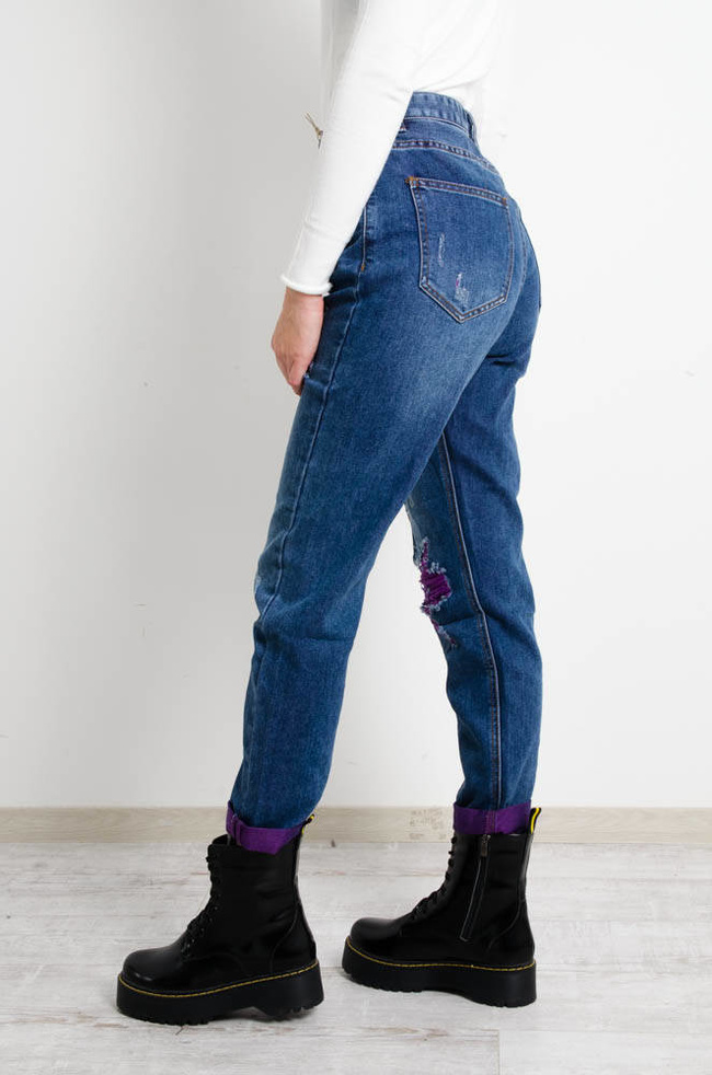 SPODNIE JENSOWE MOM FIT Z FIOLETOWYMI PRZETARCIAMI