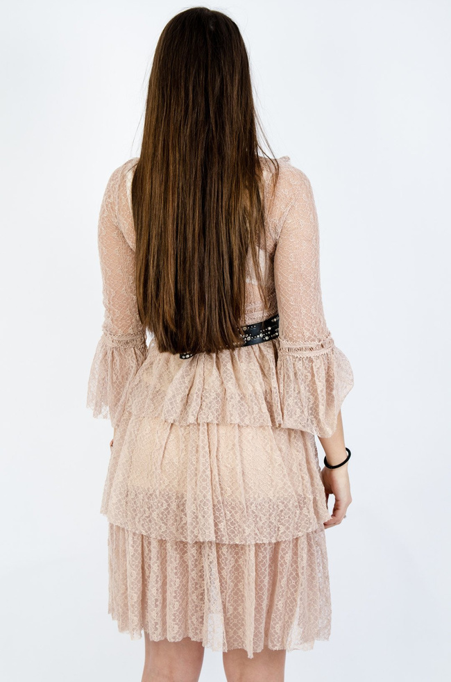 KORONKOWA SUKIENKA Z ROZSZERZANYMI RĘKAWAMI W KOLORZE RÓŻOWYM