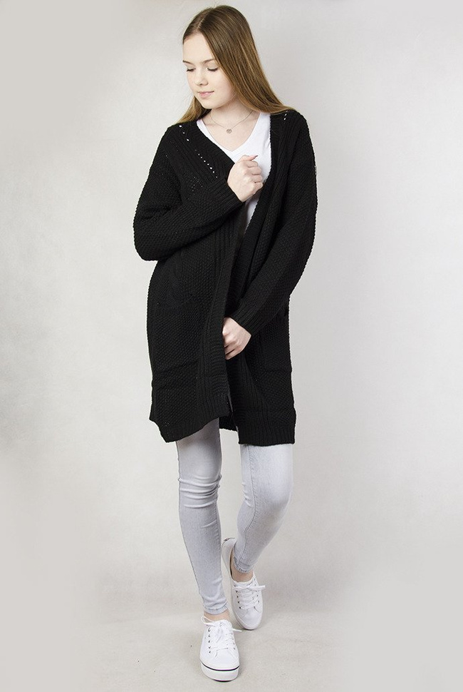 Długi czarny sweter z kieszeniami