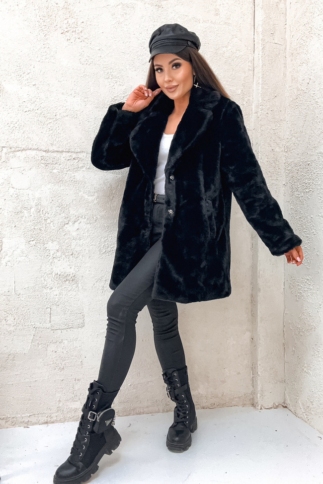 FUTRZANY PŁASZCZ Z KIESZENIAMI- CZARNY