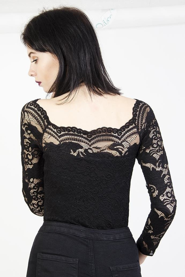 Koronkowe, czarne body z szerokim dekoltem