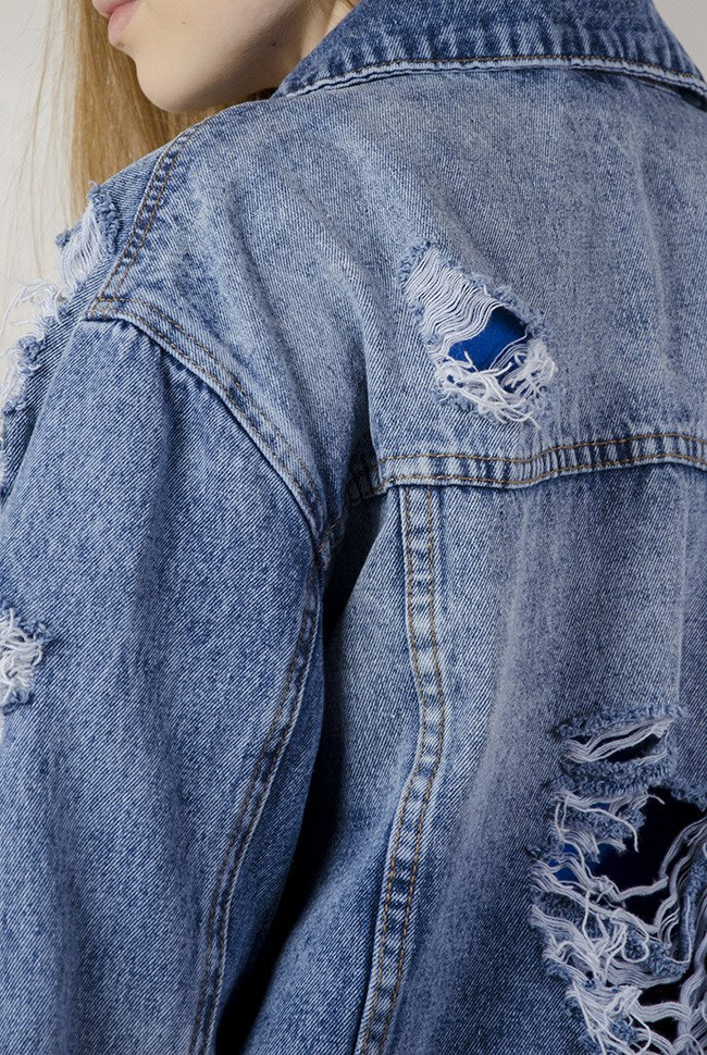 Kurtka jeansowa dłuższa z przetarciami