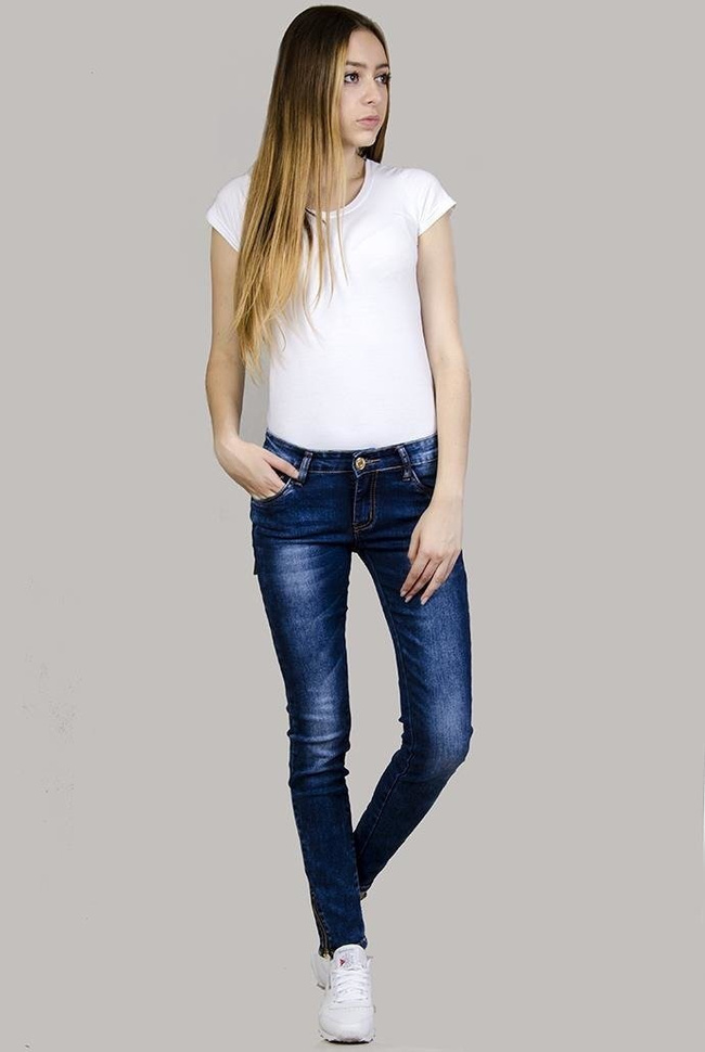 Klasyczne spodnie jeansowe rurki z zameczkami