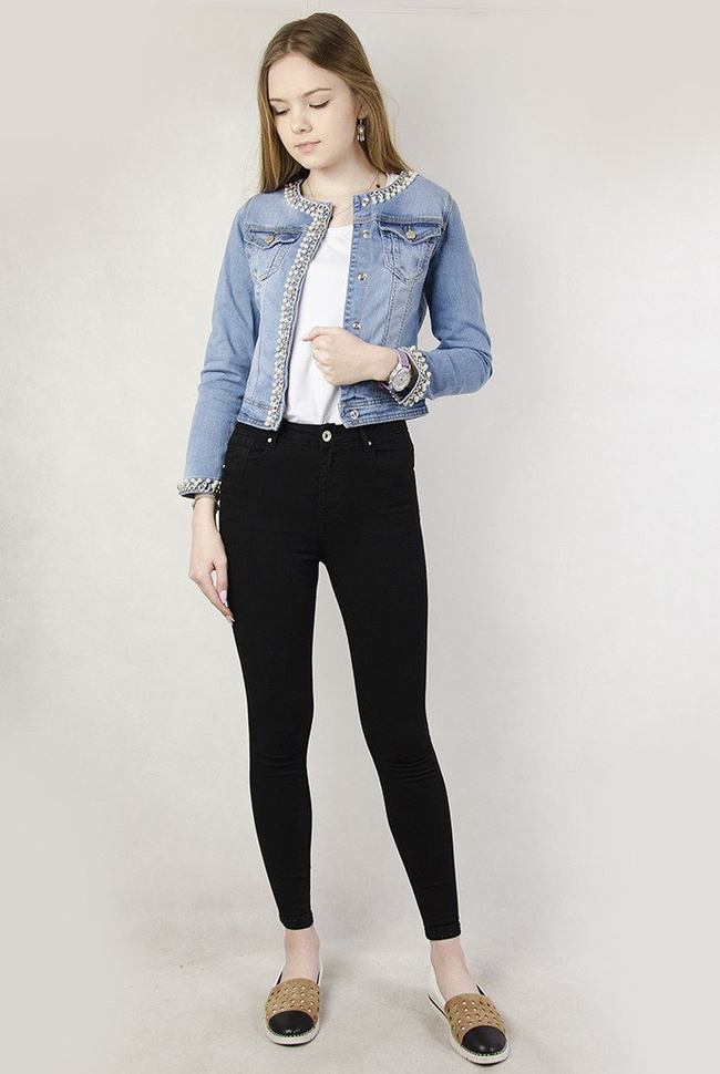 Jeansowa kurtka z perełkami