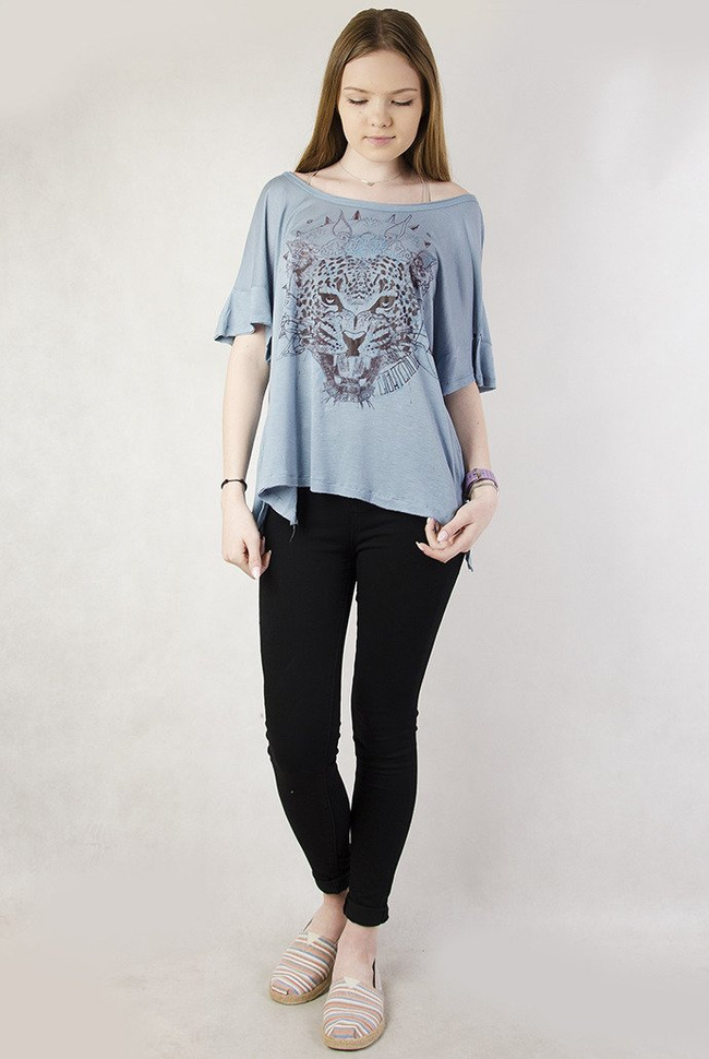 Luźna niebieska bluzka z tygrysem