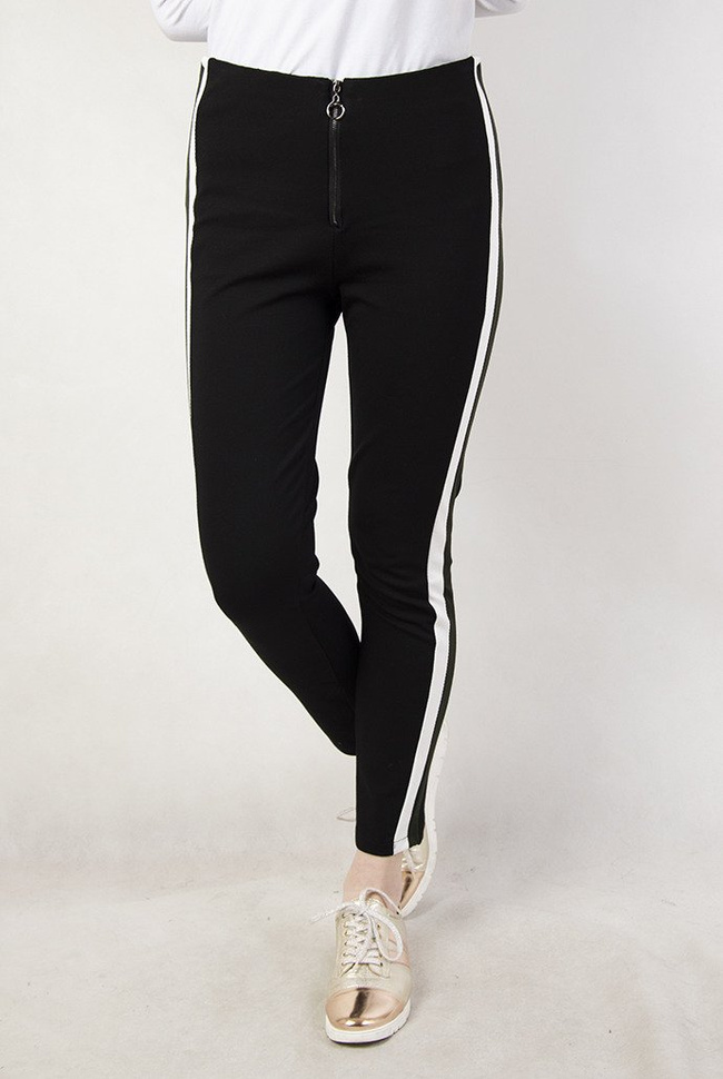 Czarne materiałowe spodnie z biało-zielonymi paskami