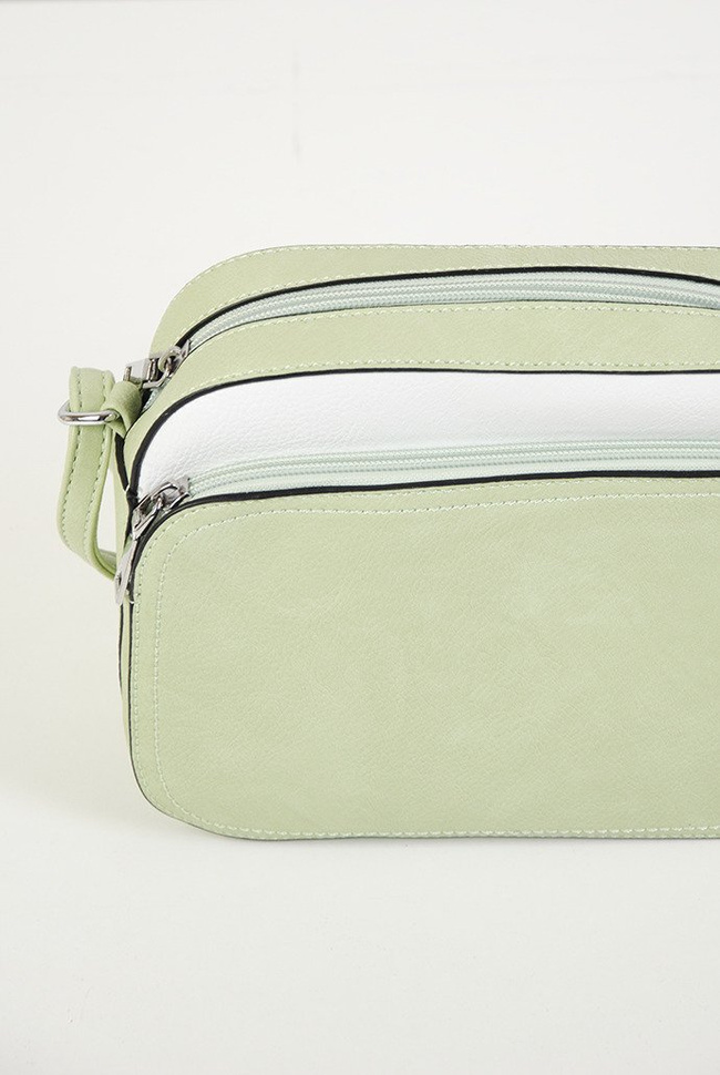 Zielona torebka listonoszka 