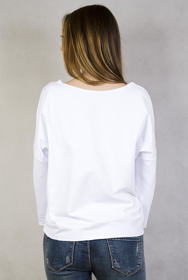 Biała bluzka z napisem z cekinów