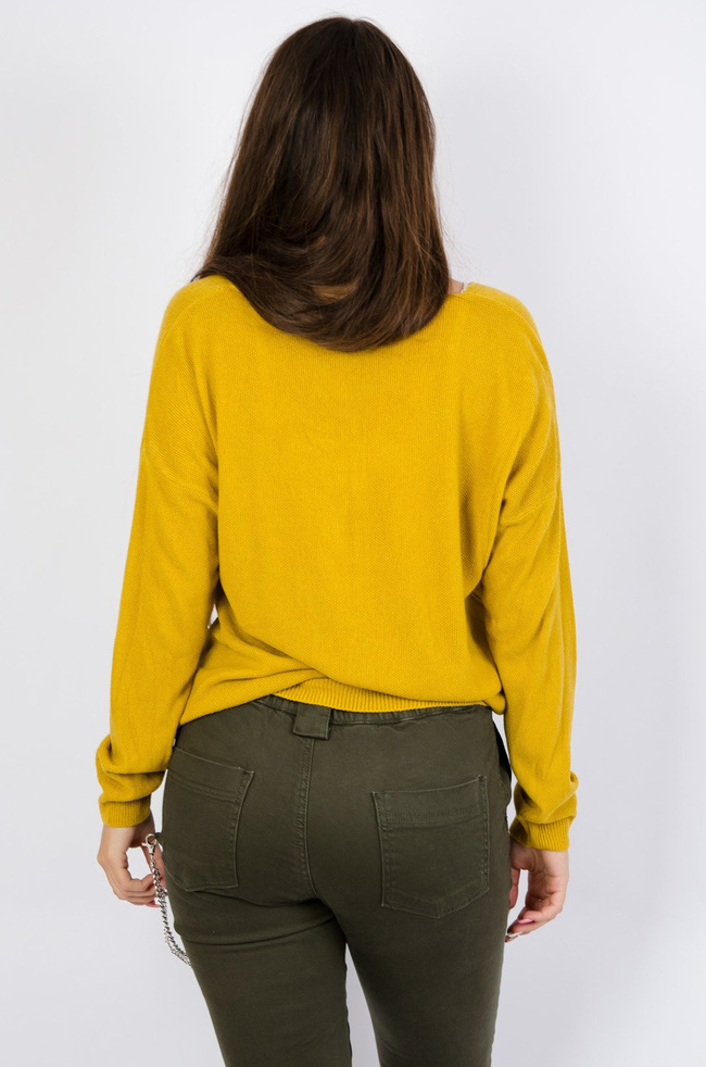 Żółty sweterek oversize