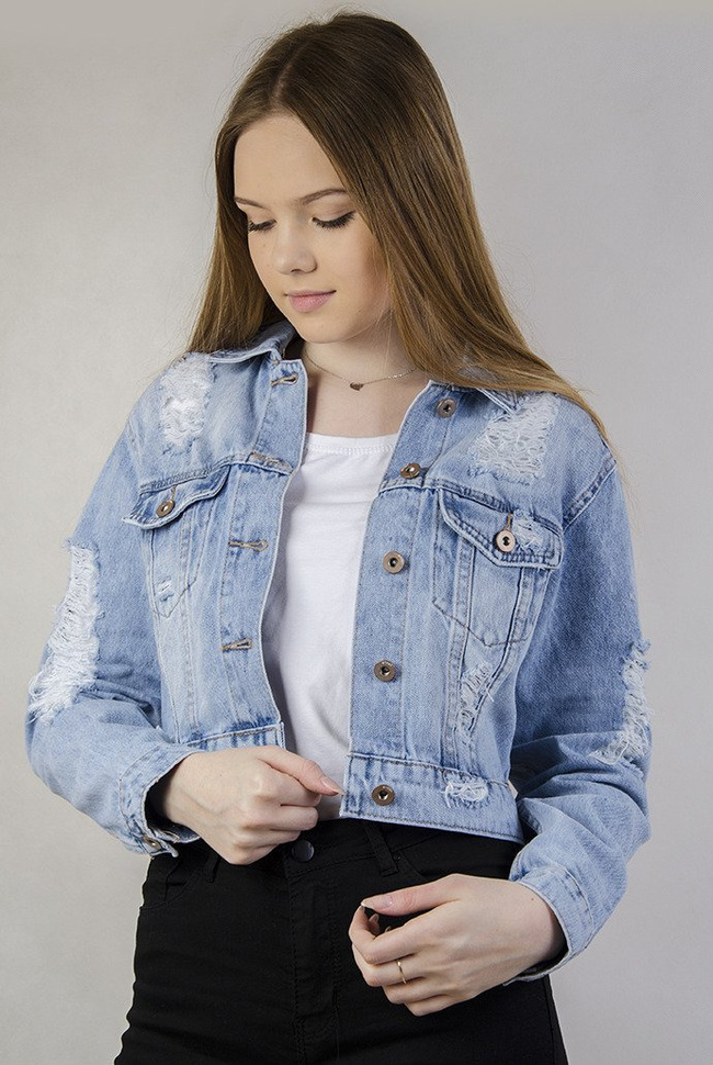 Jasna krótka kurtka jeansowa z dziurami