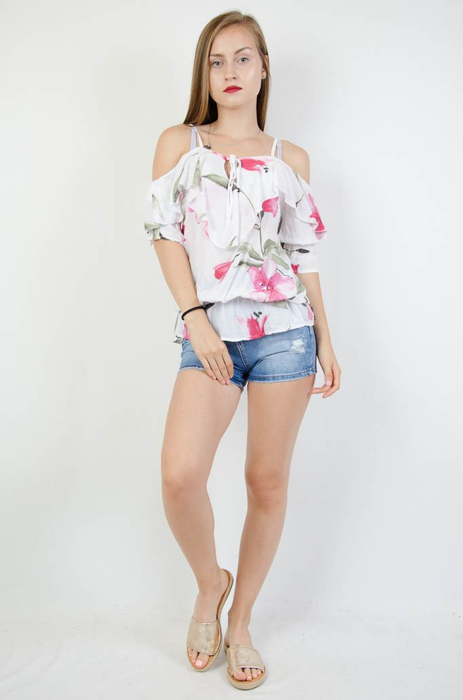 BIAŁA BLUZKA W KWIATY Z WYCIĘTYMI RAMIONAMI