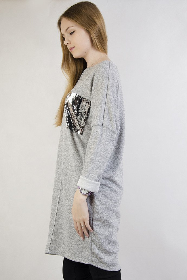 Jasnoszara tunika z cekinową kieszenią