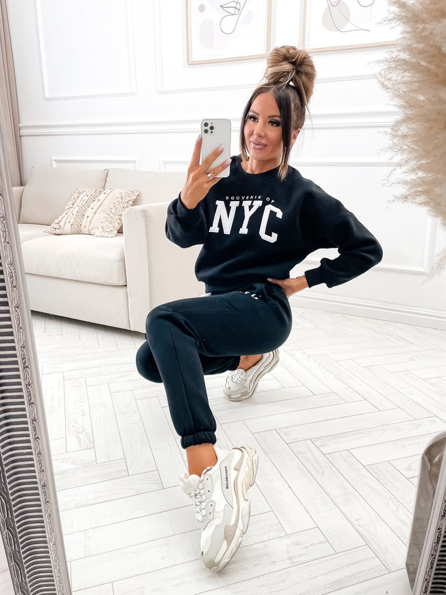 KOMPLET DRESOWY Z OZDOBNĄ NASZYWKĄ- CZARNY