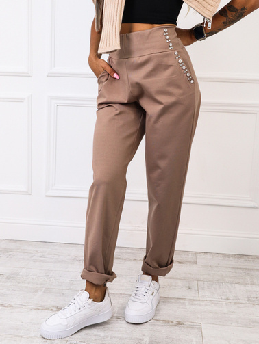 MATERIAŁOWE SPODNIE Z OZDOBNYMI CEKINAMI PRZY KIESZENIACH- JASNY BRĄZ