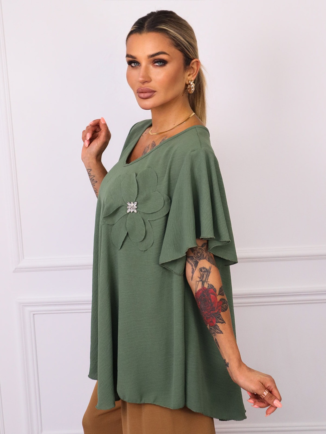 BLUZKA Z KWIATEM I OZDOBNYMI CYRKONIAMI- ZIELONA