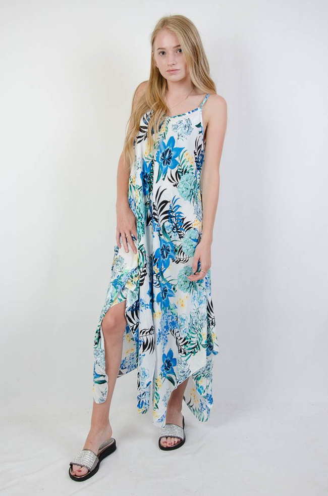 BIAŁA ASYMETRYCZNA SUKIENKA W KWIATY Z DEKOLTEM W SEREK