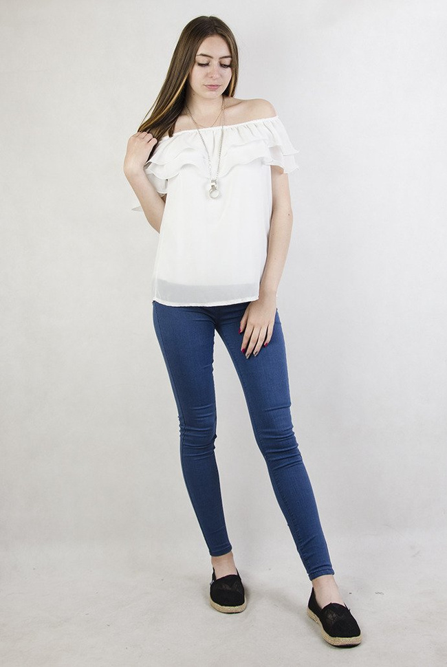 Biała bluzka z podwójną falbaną 