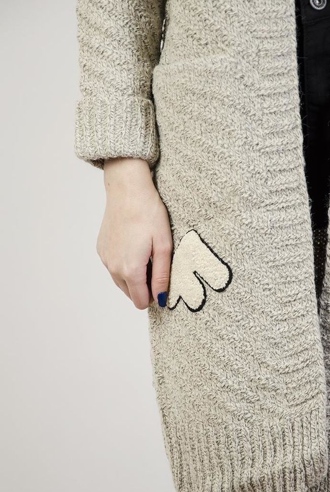 Kardigan z domieszką wełny beżowy z naszywkami