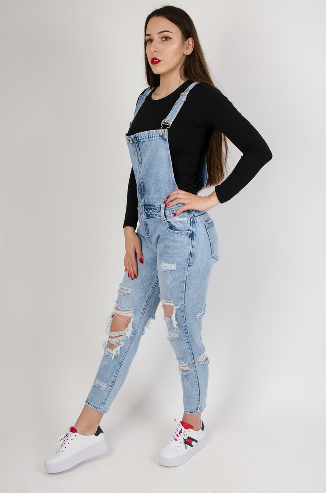 Jeansowe ogrodniczki z dziurami 