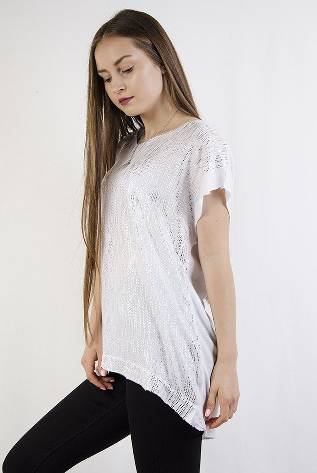 Biała bluzka ze srebrną aplikacją