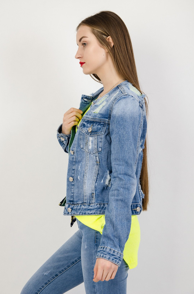 Kurtka jeansowa z przetarciami bez kołnierza