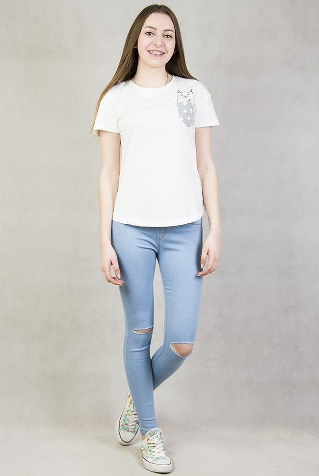 Biała bluzka z kotem w kieszonce