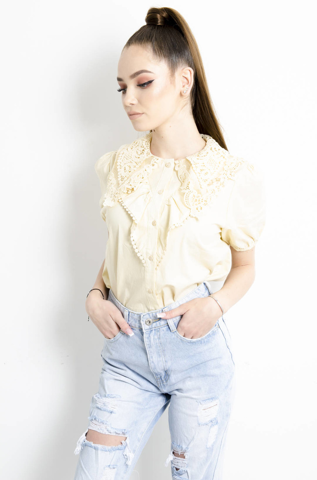 BLUZKA KOSZULOWA Z AŻUROWYM KOŁNIERZEM