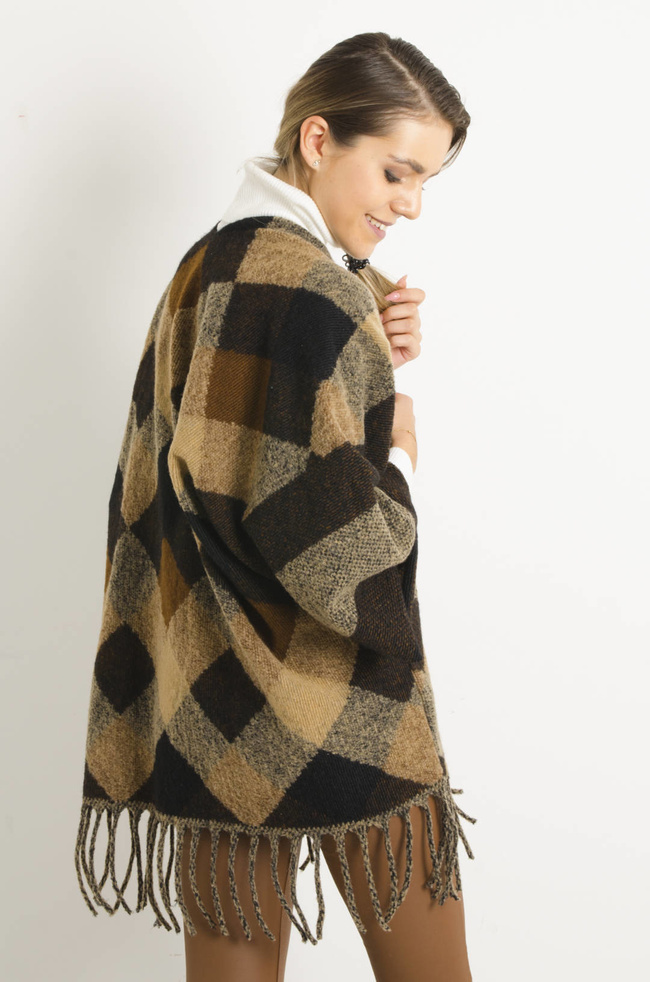 BRĄZOWA NARZUTA W KRATĘ Z FRĘDZLAMI- PONCZO