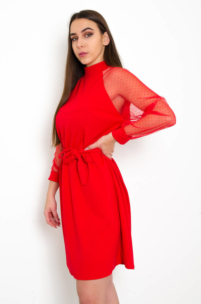 CZERWONA SUKIENKA Z KORONKOWYMI RĘKAWAMI