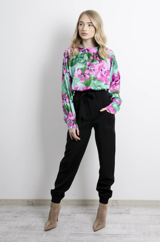 BLUZKA SATYNOWA W KWIATY