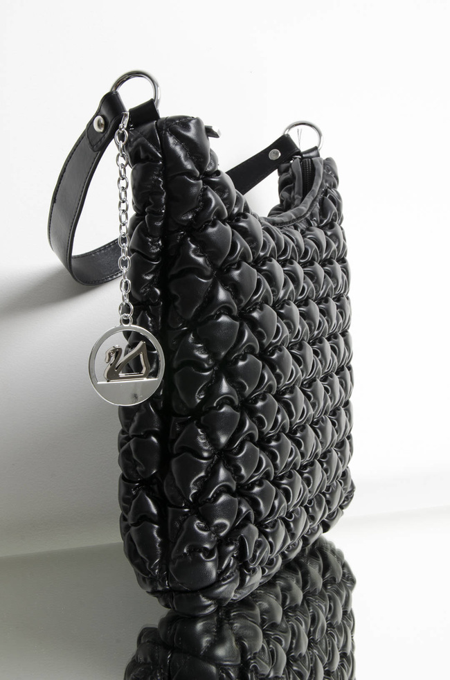 TOREBKA PIKOWANA Z DŁUGIM PASKIEM -CZARNA