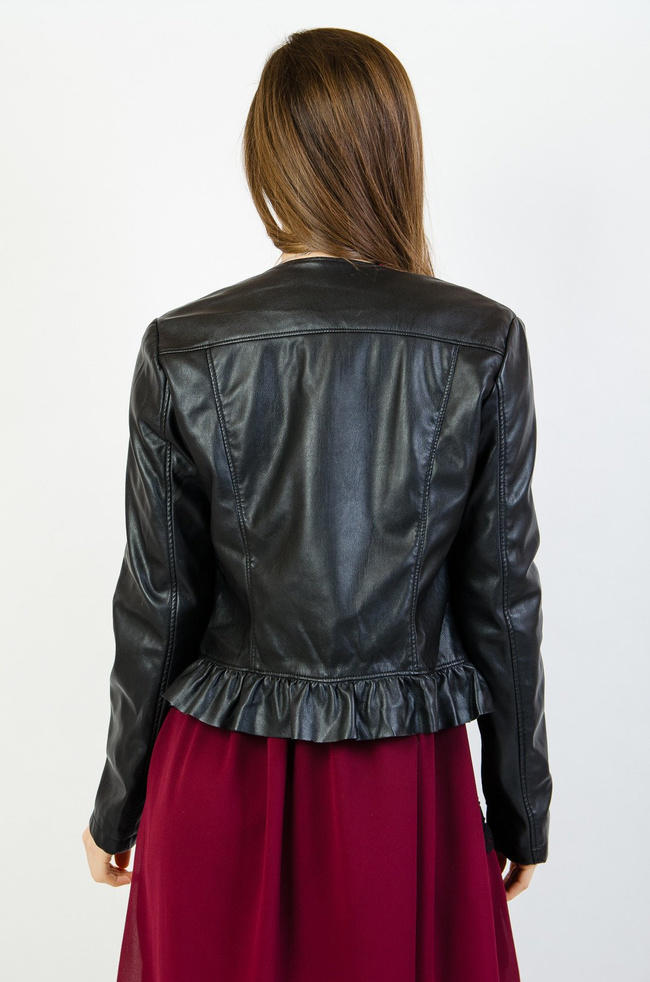 Czarna ramoneska z falbaną na dole