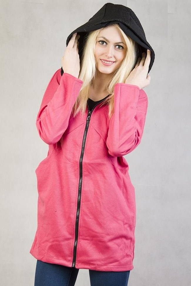 Różowa, długa bluza z pikowanym kapturem, zapinana na zamek