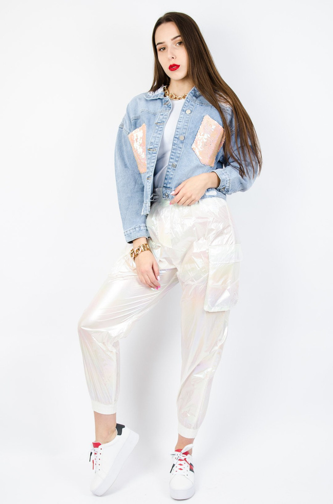 JASNA KURTKA JEANSOWA Z CEKINOWYMI KIESZENIAMI