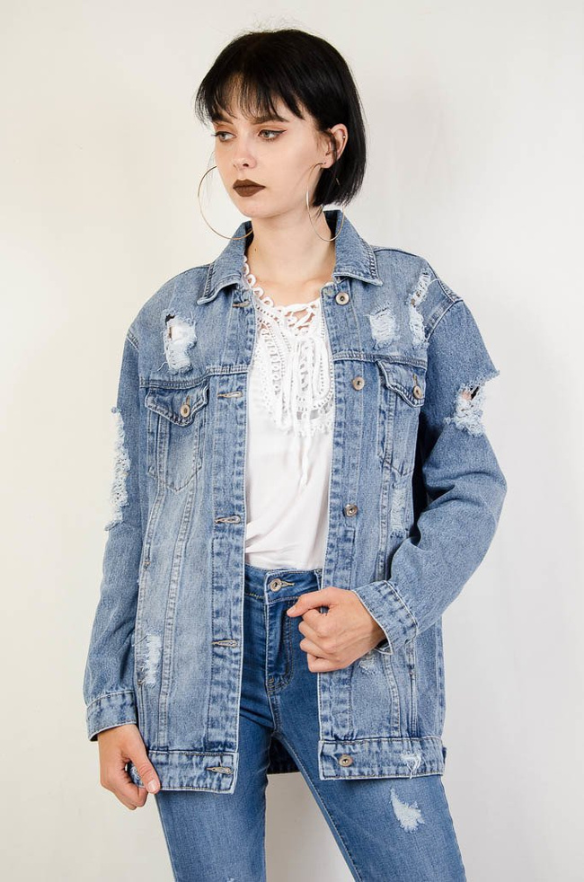 Kurtka jeansowa dłuższa z licznymi przetarciami