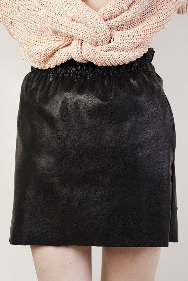 Czarna spódnica z koralikami