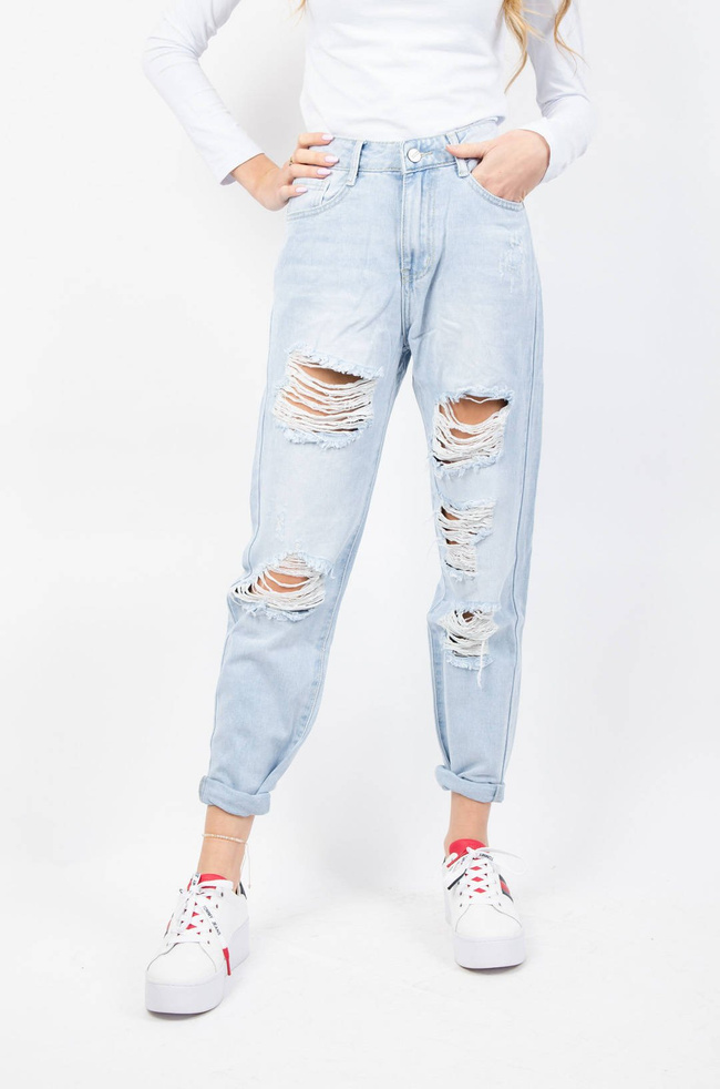 JASNE SPODNIE JEANSOWE TYPU BOYFRIEND Z PRZETARCIAMI