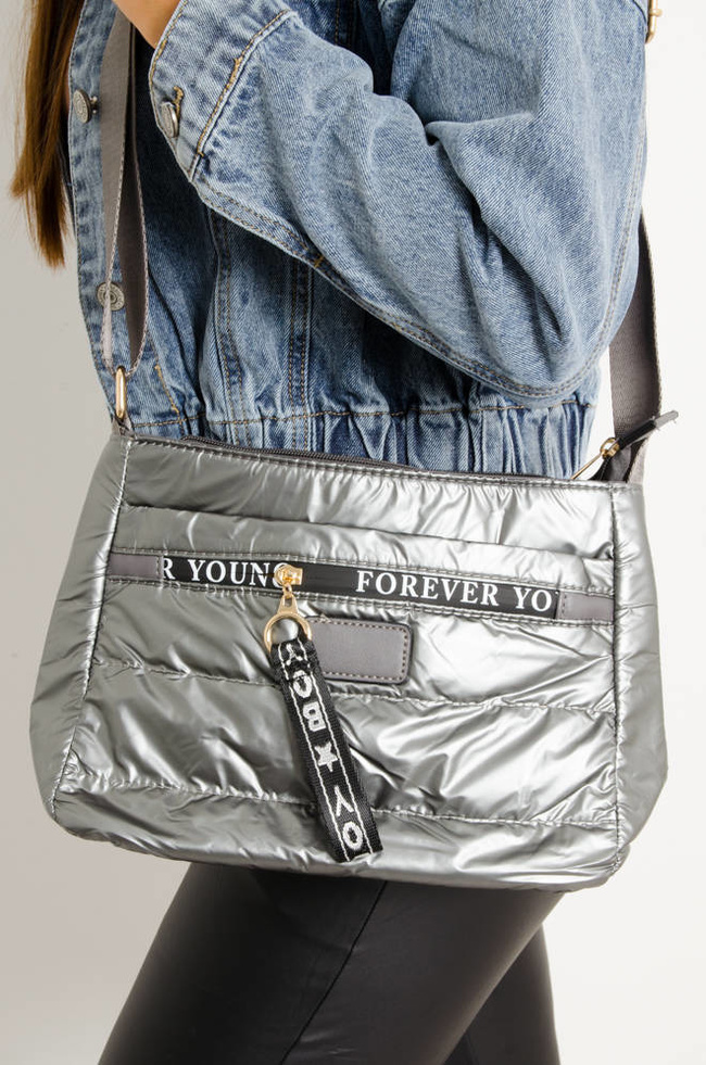 TOREBKA PIKOWANA Z MATERIAŁOWYM PASKIEM- SREBRNA