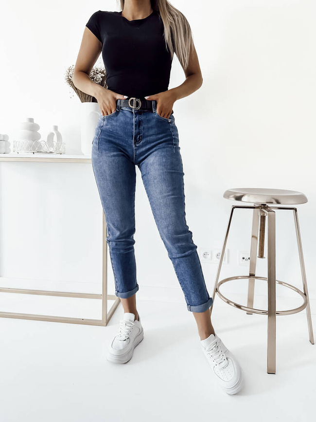 SPODNIE JEANSOWE MOM FIT Z PRZESZYCIAMI NA KIESZENIACH+ PASEK