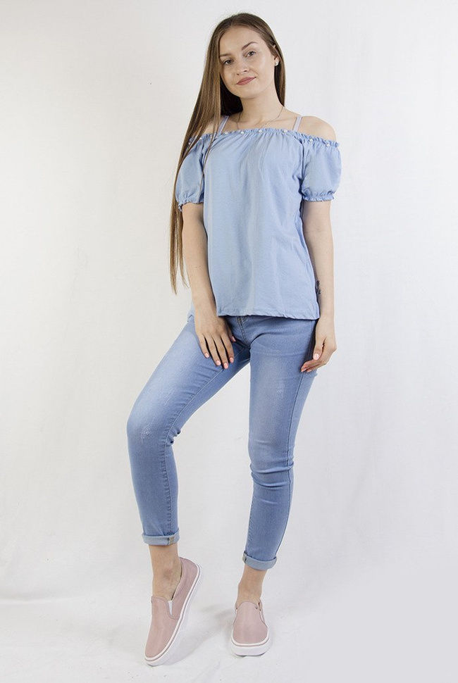 Niebieska bluzka hiszpanka z perełkami